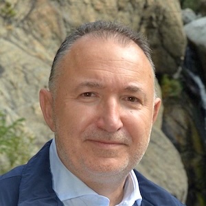 Кмет Д-р Емил Станев Кабаиванов – Карлово