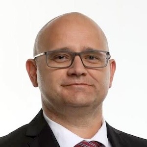 Председател на Общински съвет Младен Тодоров  Медаров – Златица