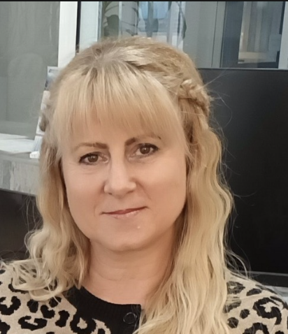 Ива Попова