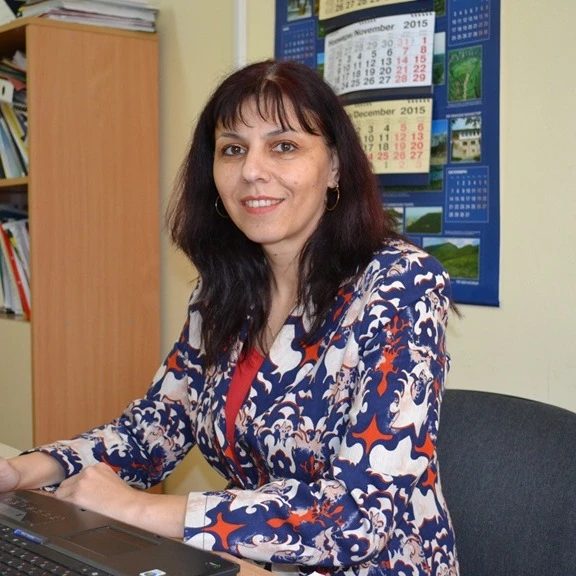 Малина Златкова Ешекова