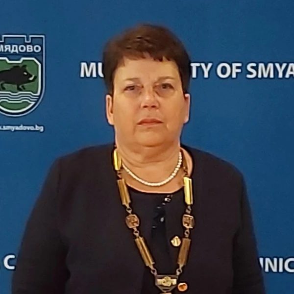 Иванка Петрова Николова