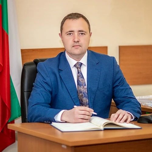 Никола Иванов Лазаров