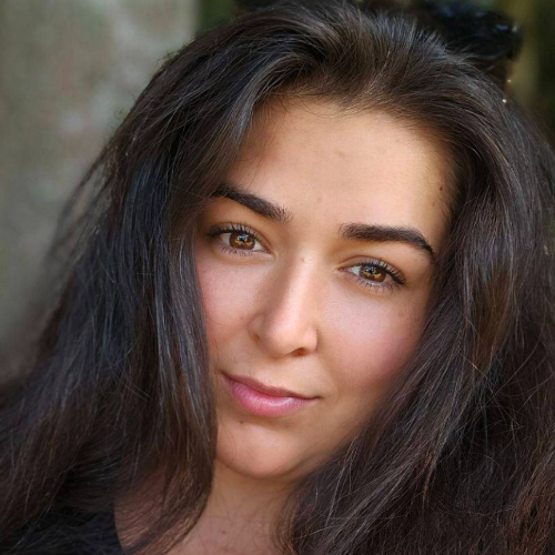 Анелия Николаева Караджова